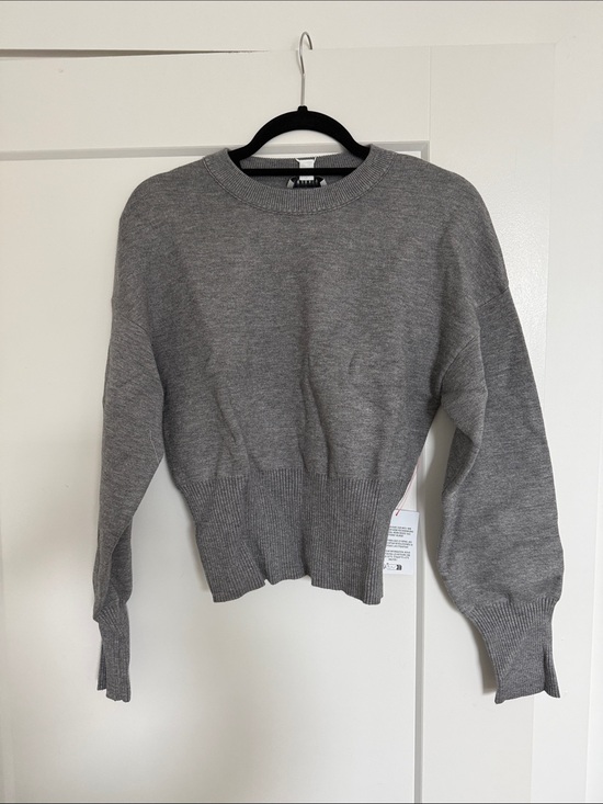 Topshop Sweaters - Topshop Gray Crewneck Sweater